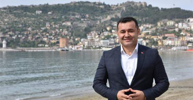 Alanya Belediyesi'nin İftar Sofrası ve Ramazan Şenliği Mahmutlar'da