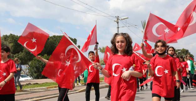 Antalya'da 23 Nisan Coşkusu Başladı