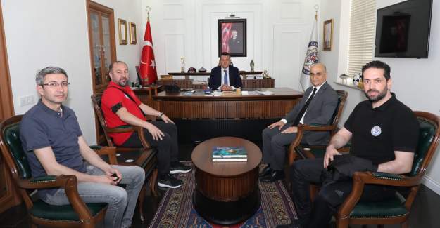 Türkiye Yüzme Federasyonu Yönetim Kurulundan Kaymakam Ürkmezer'e Ziyaret