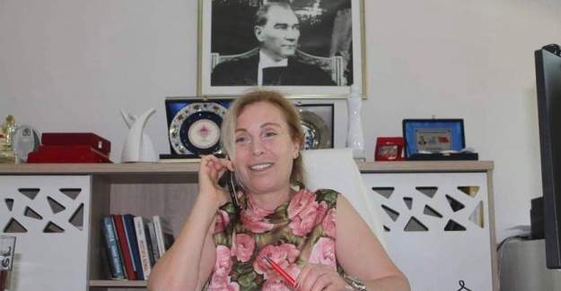 Başkan Özcan TRT Antalya Radyo'ya Konuk Oldu