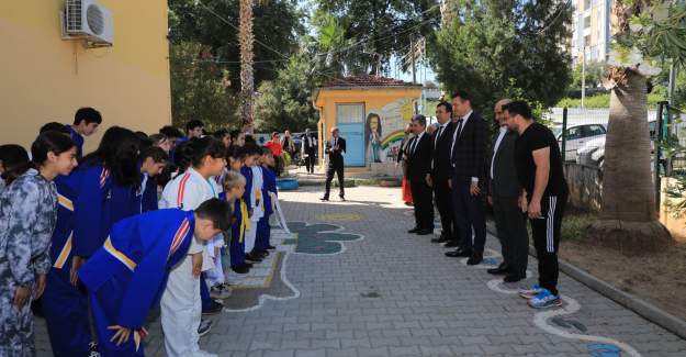 Kaymakam Ürkmezer Asist  Projesi Kapsamında Mahmutlar İlkokulu Judo Takımı Öğrencilerini Ziyaret Etti