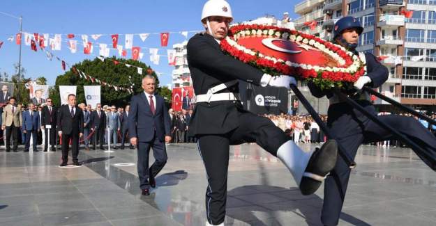 30 Ağustos Zafer Bayramı’nın 100’üncü Yıl Dönümü Antalya’da Coşkuyla Kutlandı