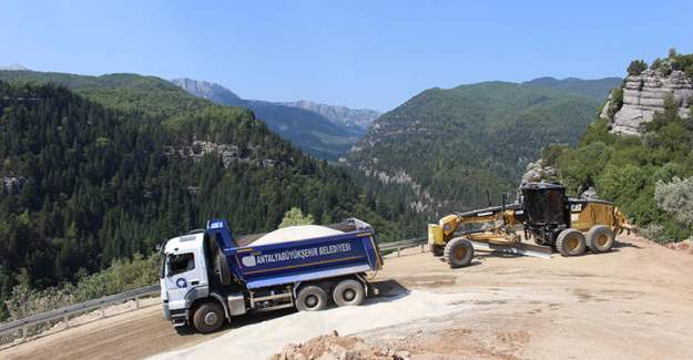 Büyükşehir’den Altınkaya Mahallesinde Asfalt Çalışması