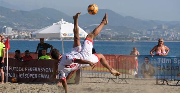 Plaj Futbolunda Çeyrek Finalistler Belli Oldu