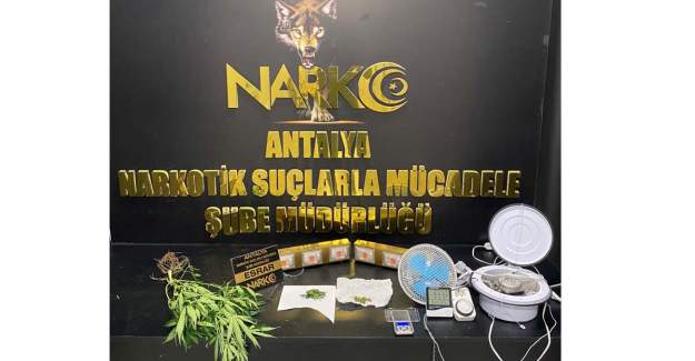 Antalya Emniyetinden Sokak Satıcılarına Operasyon