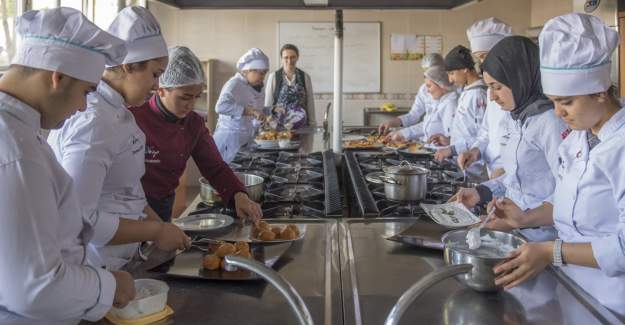 Meslek Liselerinden Ülke Ekonomisine 1 Milyar 650 Milyonu Aşkın Katkı