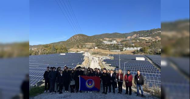 Liseli Öğrencilerden Alanya Belediyesi Güneş Enerji Santraline Ziyaret