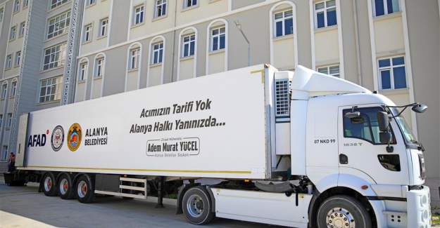 Alanya'ya Gelen Depremzedeler İçin Yardım Tırı Oluşturuldu
