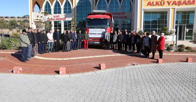 Alkü'de Depremzedeler İçin Yardım Malzemeleri Toplandı