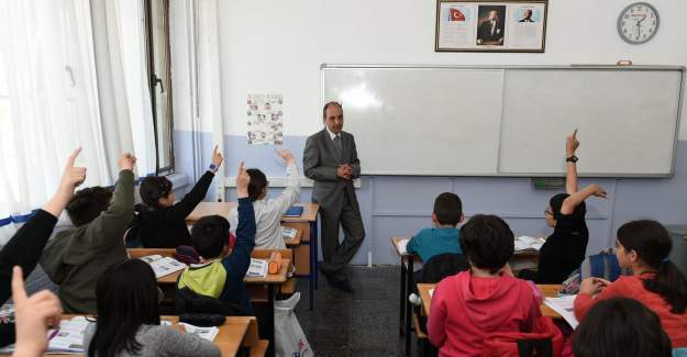 Depremden Etkilenen Öğrencileri İzleme Grubu Oluşturdu