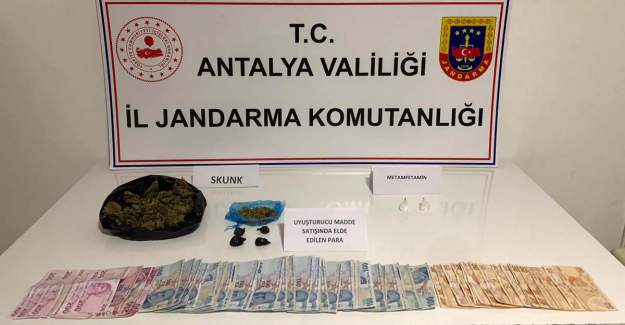 Uyuşturucuyla Azim Ve Kararlılıkla Mücadele Ediliyor