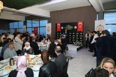 Antalya Valisi Ersin Yazıcı Alanya'da Şehit Aileleri ve Gazilerle İftar Programında Buluştu