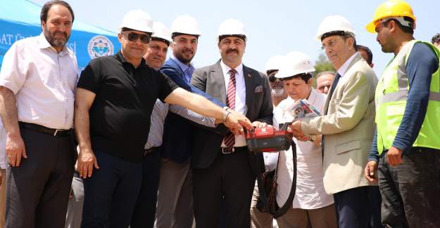 Alanya'nın En Büyük Merkezi Laboratuvarının Temeli Atıldı