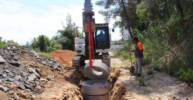 ASAT’tan Manavgat’ta Kanalizasyon Çalışması