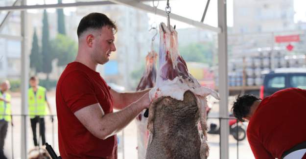 Büyükşehir’den Üç Noktada Ücretsiz Kurban Kesimi