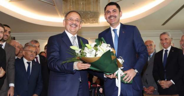 Çevre Şehircilik ve İklim Değişikliği Bakanlığı Devir Teslim Töreni Gerçekleştirildi