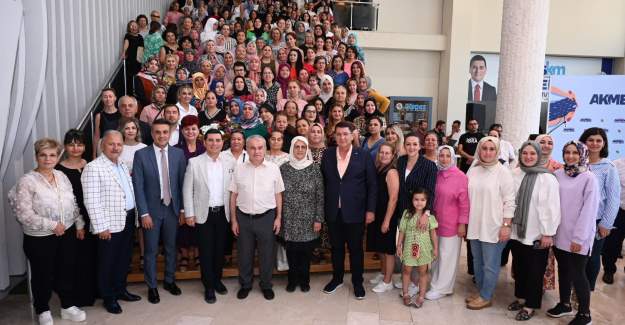 12.Geleneksel AKMEK Yıl Sonu Sergisi Kapılarını Açtı