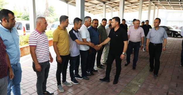 Başkan Yücel'den Temizlik Ekibine Mesai Teşekkürü