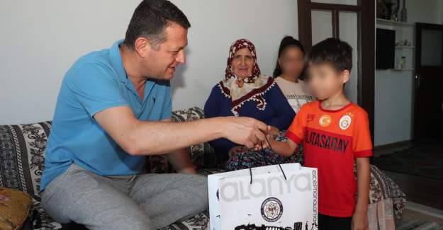 Kaymakam Ürkmezer Aile Ziyaretlerinde Bulundu
