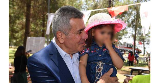 Vali Vekili Sezgin Koruyucu Aileler Ve Çocuklarla Bir Araya Geldi