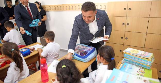 2023-2024 Eğitim Öğretim Döneminin İlk Ders Zili Çaldı