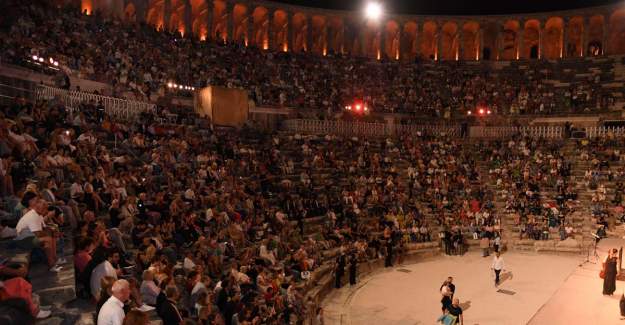 30’uncu Uluslararası Aspendos Opera Ve Bale Festivali'nin Kapanışı "Gala Konseri" İle Yapıldı