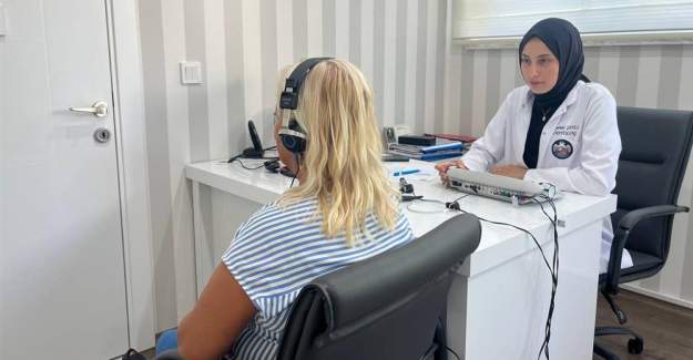 Alanya Belediyesi Vatandaşlara Ücretsiz İşitme Testi Hizmeti Sunuyor