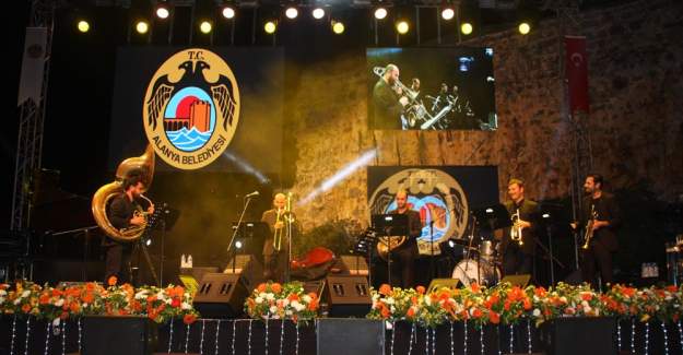 Alanya Caz Fotoğrafları Sergisi Sanatseverlerle Buluşuyor