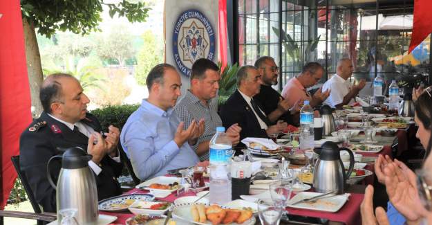 Gazilerimiz Onuruna Kahvaltı Programı Düzenlendi