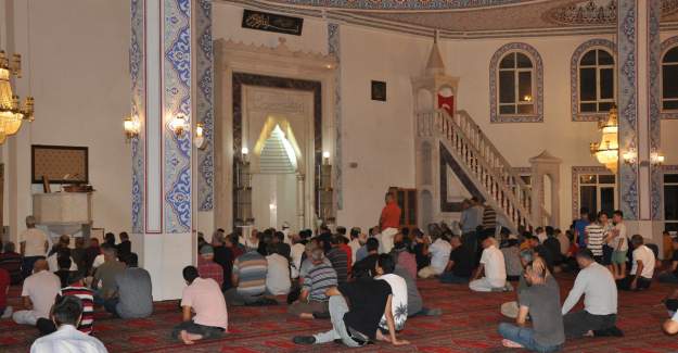 Mevlid Kandili Dualarla İdrak Edildi