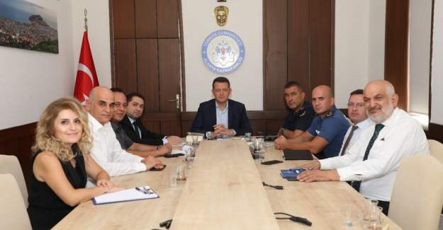 Üniversiteler Güvenlik Tedbirleri Koordinasyon Toplantısı Gerçekleştirildi