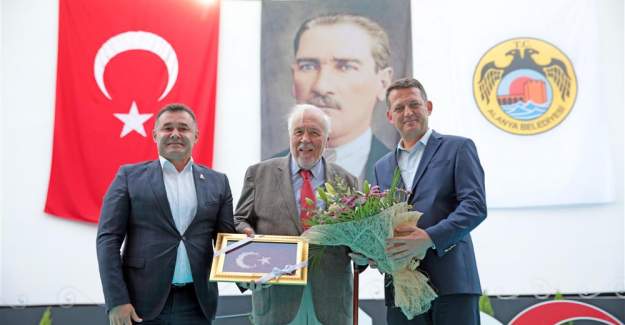 Alanya'da İlber Ortaylı Rüzgarı