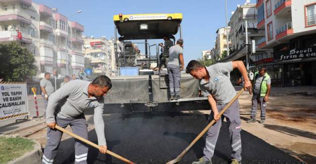 Büyükşehir Yolları Yenilemeye Devam Ediyor