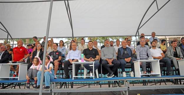 Kumda Şampiyon Ömeroğulları Erciş Spor