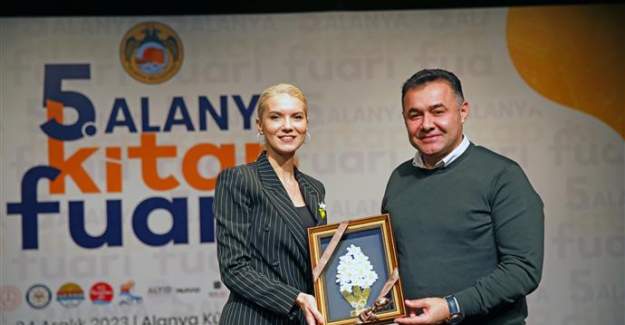 Alanya Belediyesi 5. Alanya Kitap Fuarı Kapılarını Açtı
