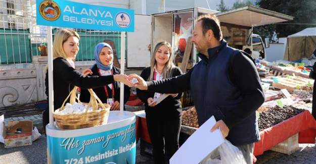 Alanya Belediyesi'nden Kandil İkramı