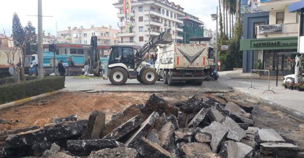 Başkent Kavşağı İle Yunus  Emre Caddesi Arası Yenileniyor