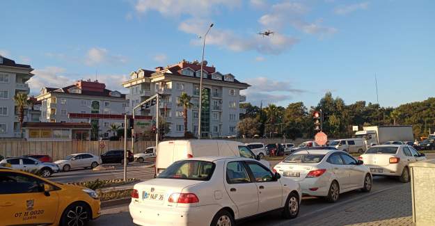Kırmızı Işık İhlali Yapan Araçlar Drone ile Denetlendi