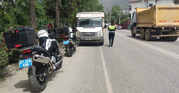 Gerekli Şartları Taşımayan 11 Araç Trafikten Men Edildi