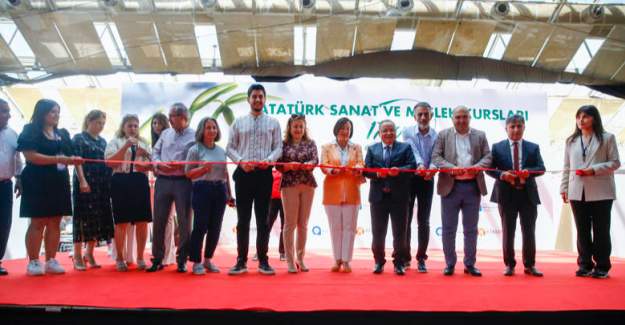 ATASEM Kursiyerlerinden Yıl Sonu Sergisi