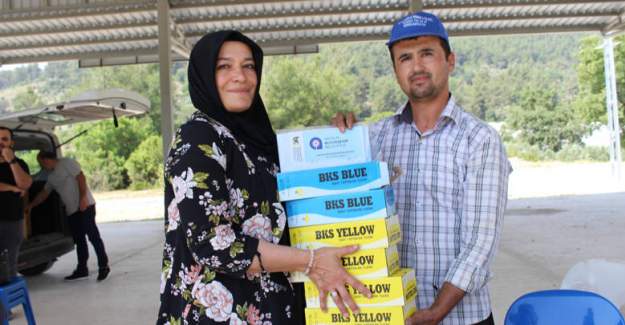 Büyükşehir Belediyesi Manavgat Çiftçisinin Yanında