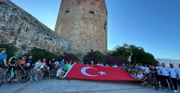 Engelsiz Pedallar Gençlik Bisiklet Turu Etkinliği Gerçekleştirildi