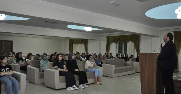 Müftü İlhan Gençler İle Bir Araya Geldi