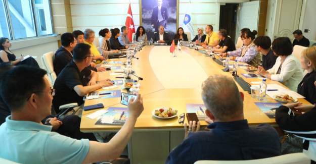 Çin Heyetinden Antalya Büyükşehir Belediyesi'ne Ziyaret
