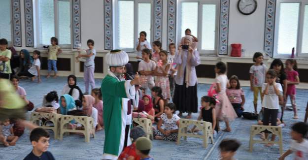 Nasreddin Hoca Alanya’da yaz Kur’an Kursu Öğrencileriyle Buluştu