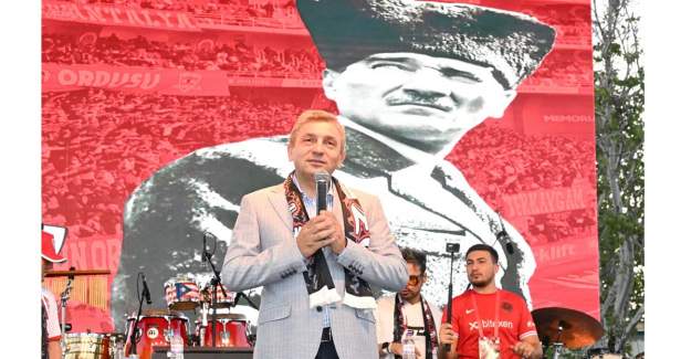 Vali Şahin: Antalyaspor’u Yalnız Bırakmayacağız