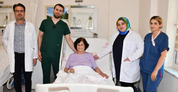 Alanya'da Aynı Anda İki Başarılı Akciğer Kanseri Operasyonu