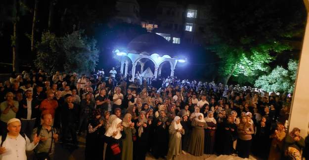Alanya'dan Kutsal Topraklara Gidecek Olan Hacı Adayları Dualarla Uğurlandı