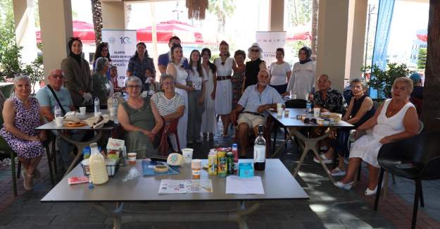 Bilim Kafe’de Sağlıklı Beslenme Anlatıldı: Bilim Vatandaşla Buluştu