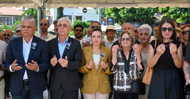 Antalya, Eski Belediye Başkanını Uğurladı